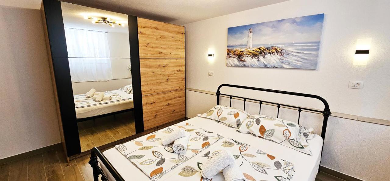 Modern 3Br Apartments In Zadar With Balcony Or Terrace, Free Parking & Ac Exterior photo