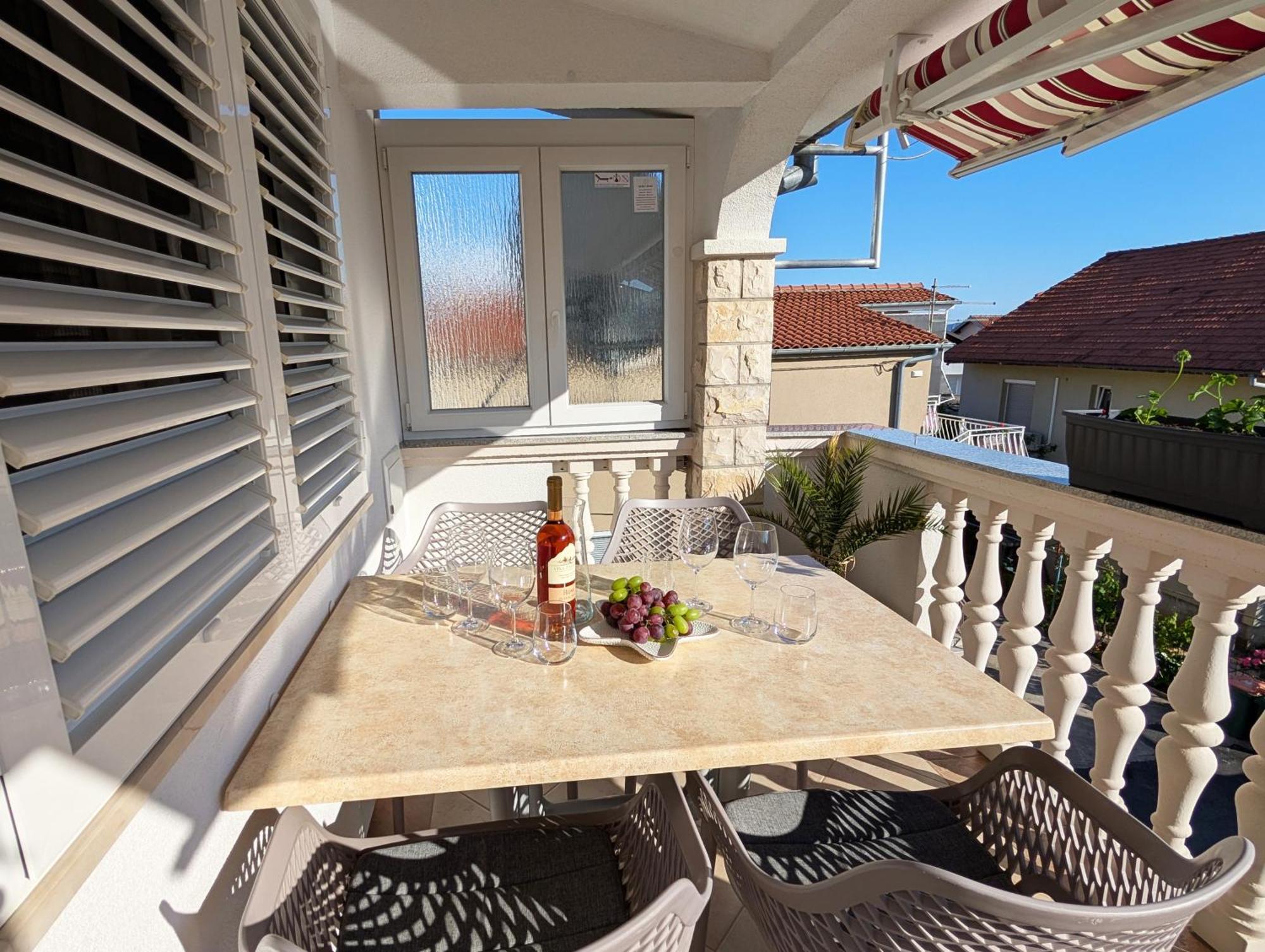 Modern 3Br Apartments In Zadar With Balcony Or Terrace, Free Parking & Ac Room photo