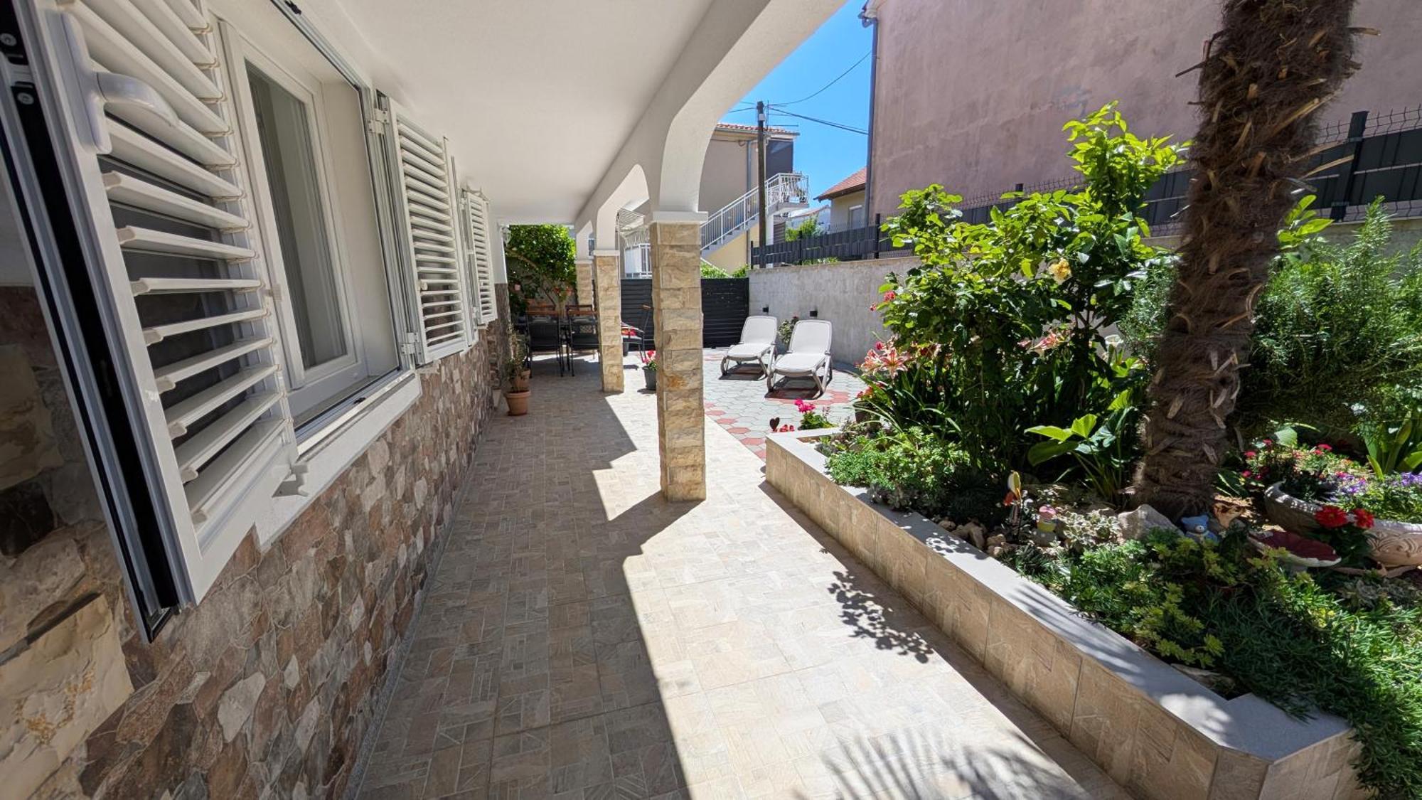 Modern 3Br Apartments In Zadar With Balcony Or Terrace, Free Parking & Ac Room photo